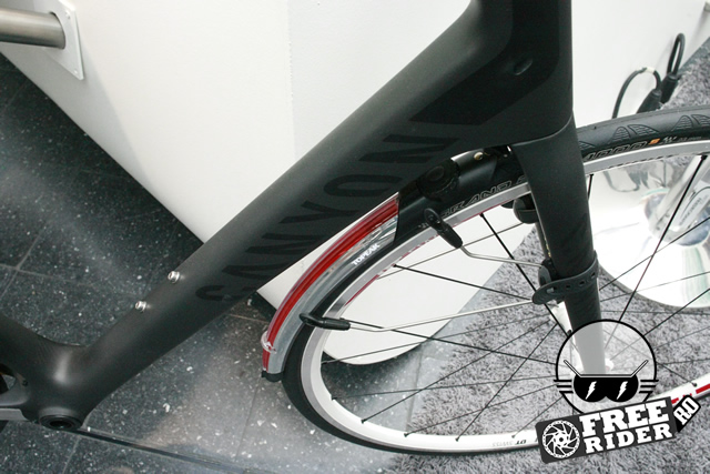 aparatori_topeak_sistem_iluminare_integrat_1