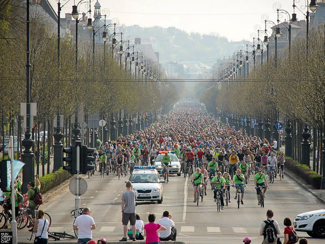 critical_mass_budapesta_2013