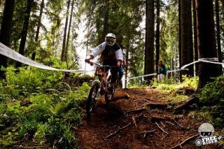 rider_downhill