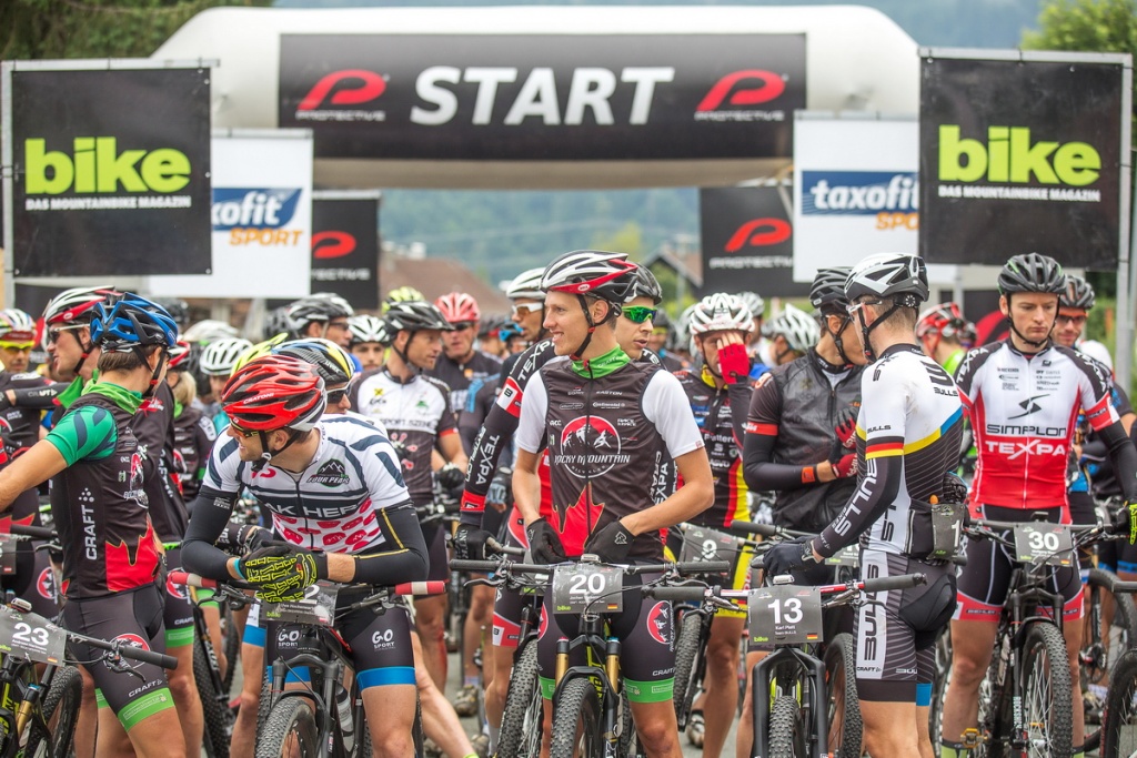 Protective BIKE Four Peaks 2015