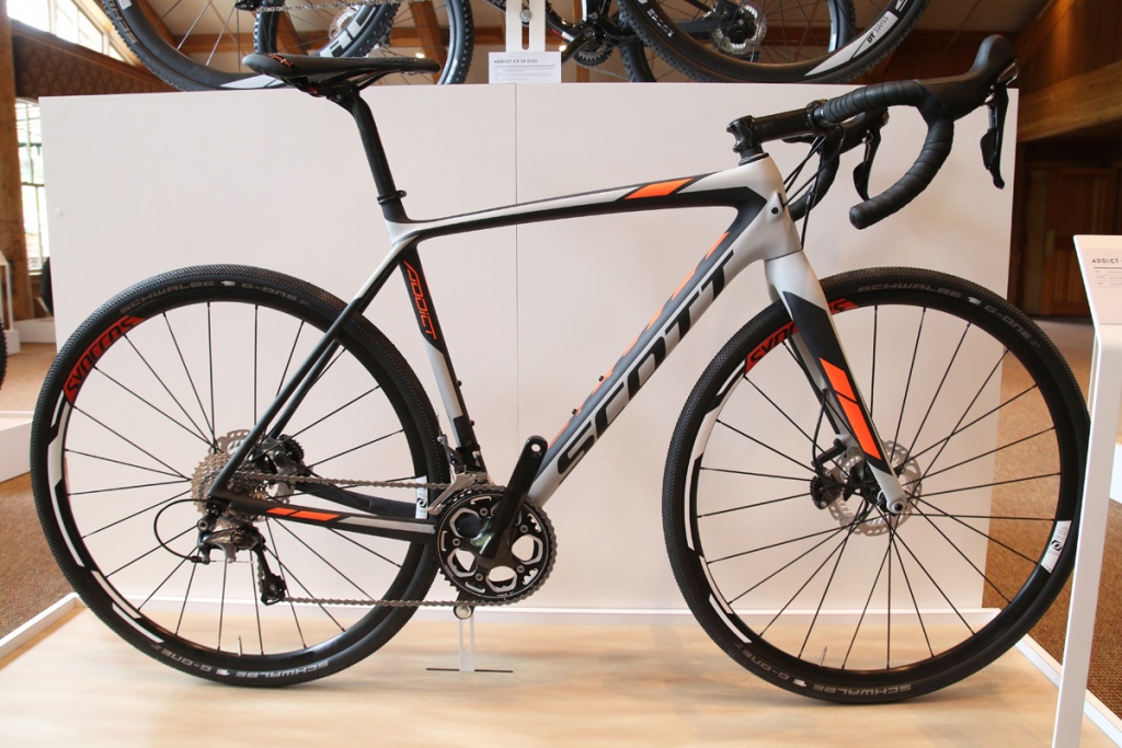 Scott-bikes-2015-road-disc-flat-mount-12mm-thru-13