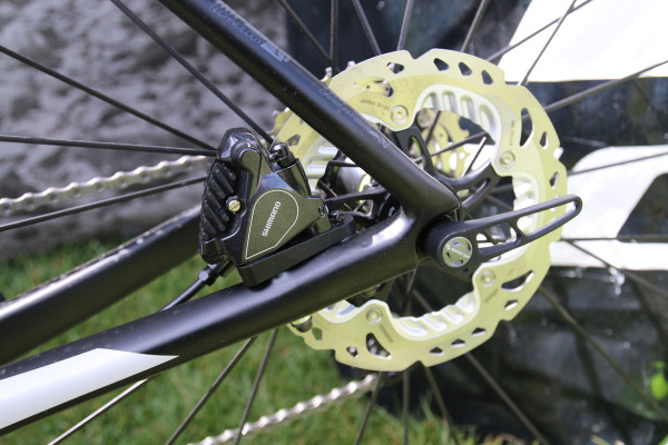 Scott-bikes-2015-road-disc-flat-mount-12mm-thru-7-600x400