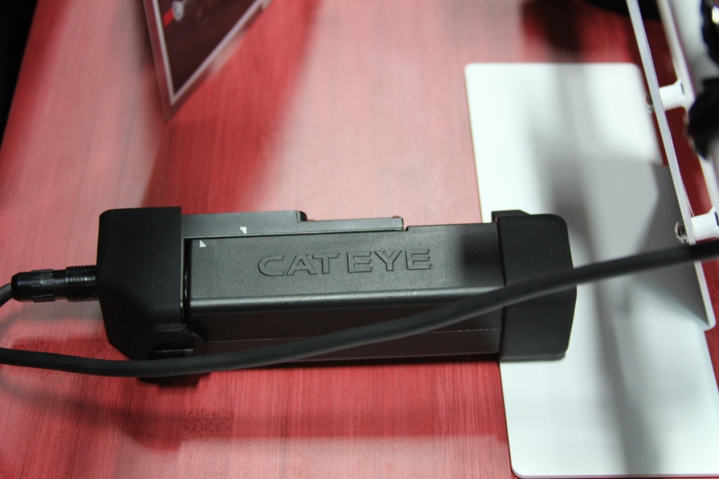 Cateye volt 6000 04