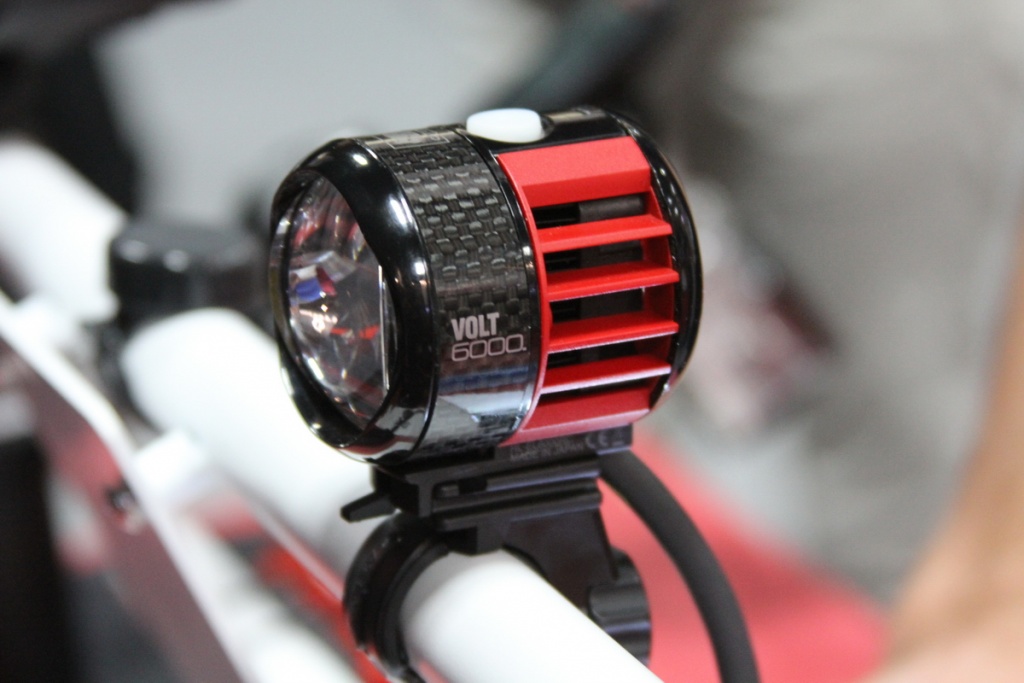 Cateye volt 6000 05