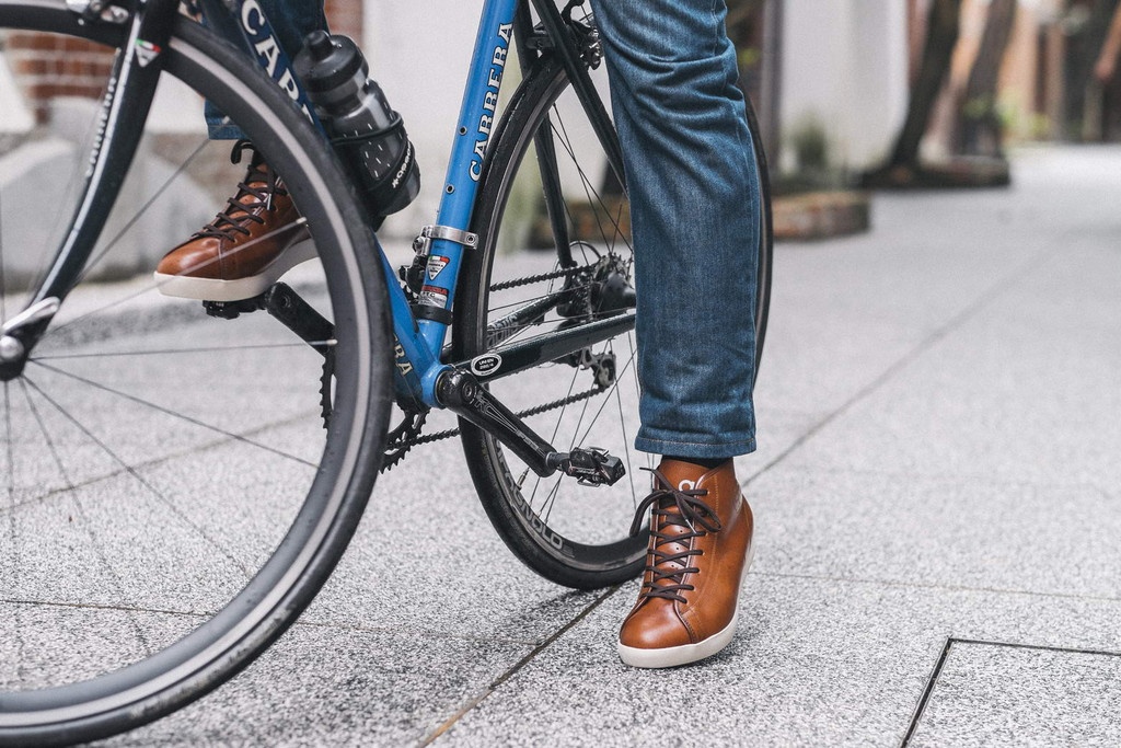 Quoc Pham Urbanite Mid Tan 06