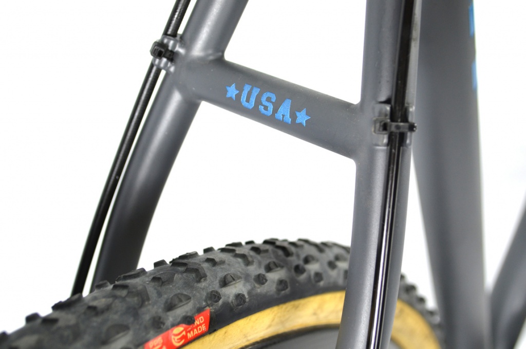 Alchemy-Konis_steel-cyclocross-gravel-bike_seatstay-bridge