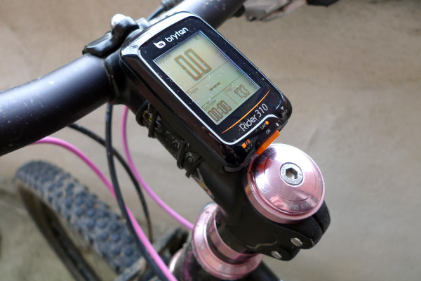 Bryton_Rider_310-on-Julie-600x400