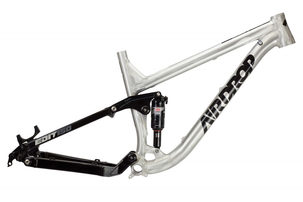 Edit-with-Rockshox-Monarch-RT3-01