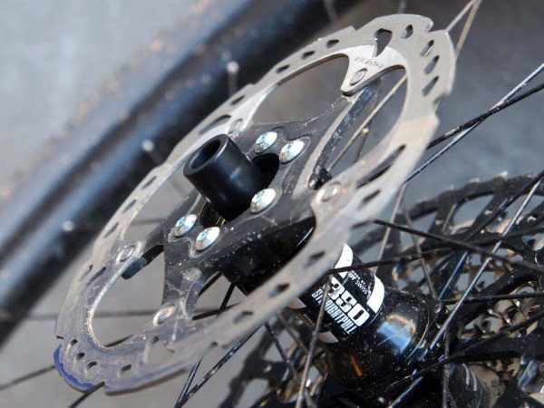 Boostinator-standard-to-boost-hub-conversion-kit-03-600x450