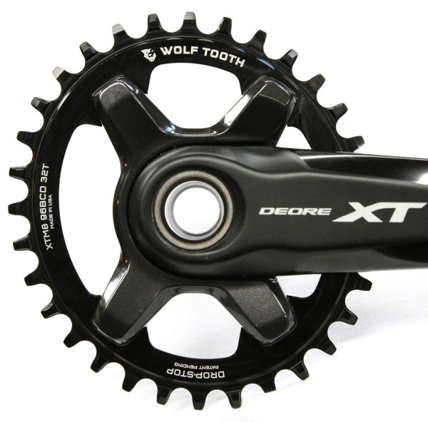 Shimano_M8000_elliptical_1024x1024-600x592