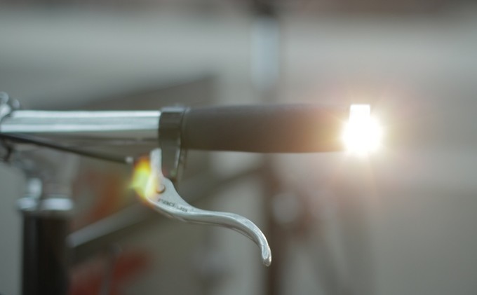 Stikk lumini bicicleta 04