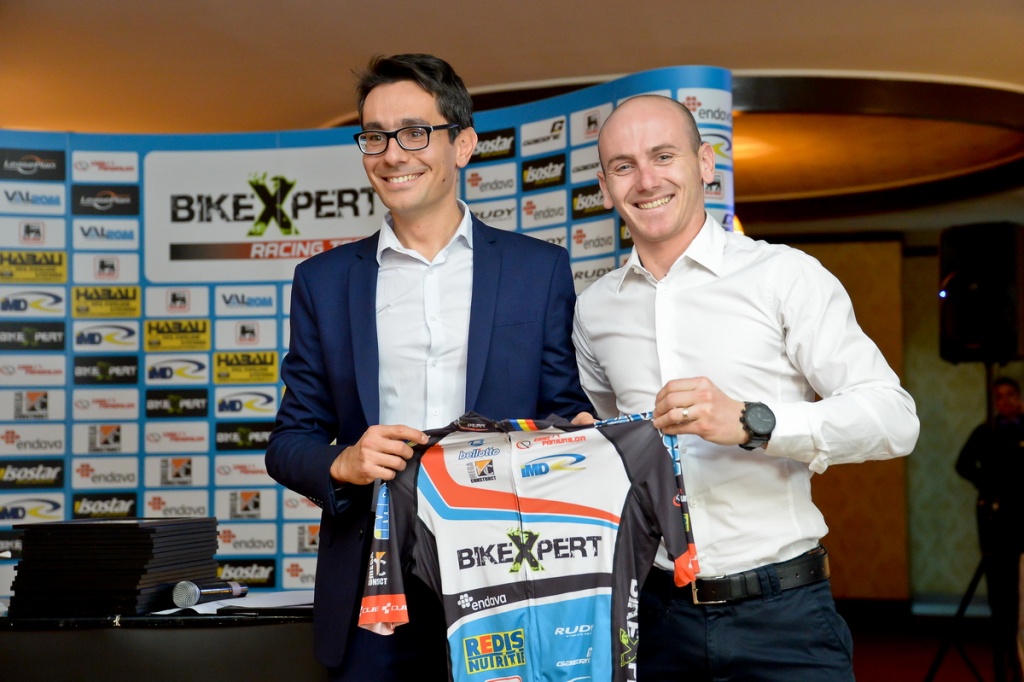 catalin sprinceana si razvan juganaru bikexpert racing team