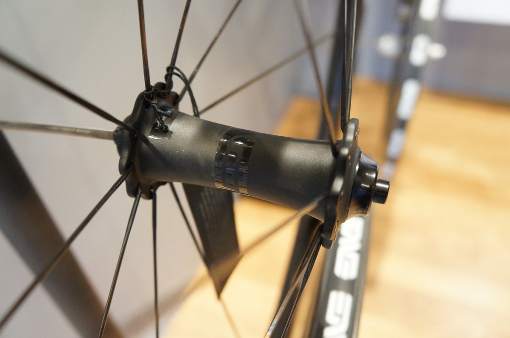 Enve-carbon-road-hub-super-light-8