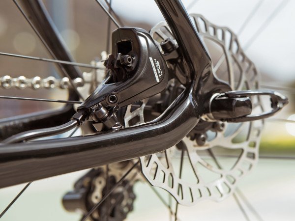 Campagnolo_Campy-Tech-Labs_road-disc-brake_sneak-peek_18_rear-post-mount-600x450