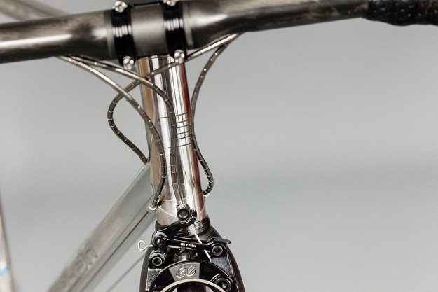 english-cycles-stainless-superlight-2-625x417