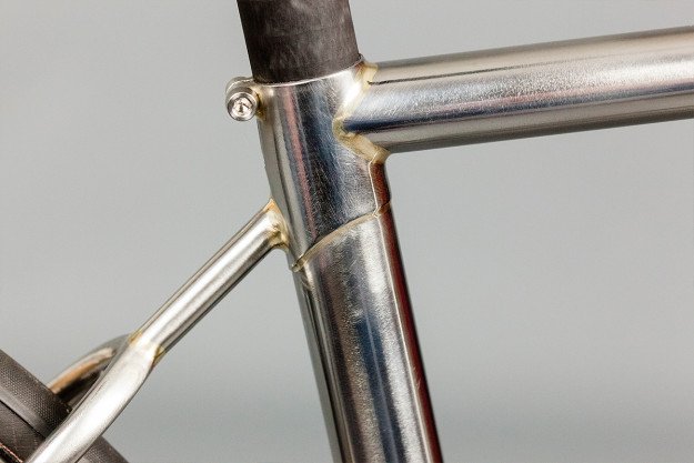 english-cycles-stainless-superlight-4-625x417