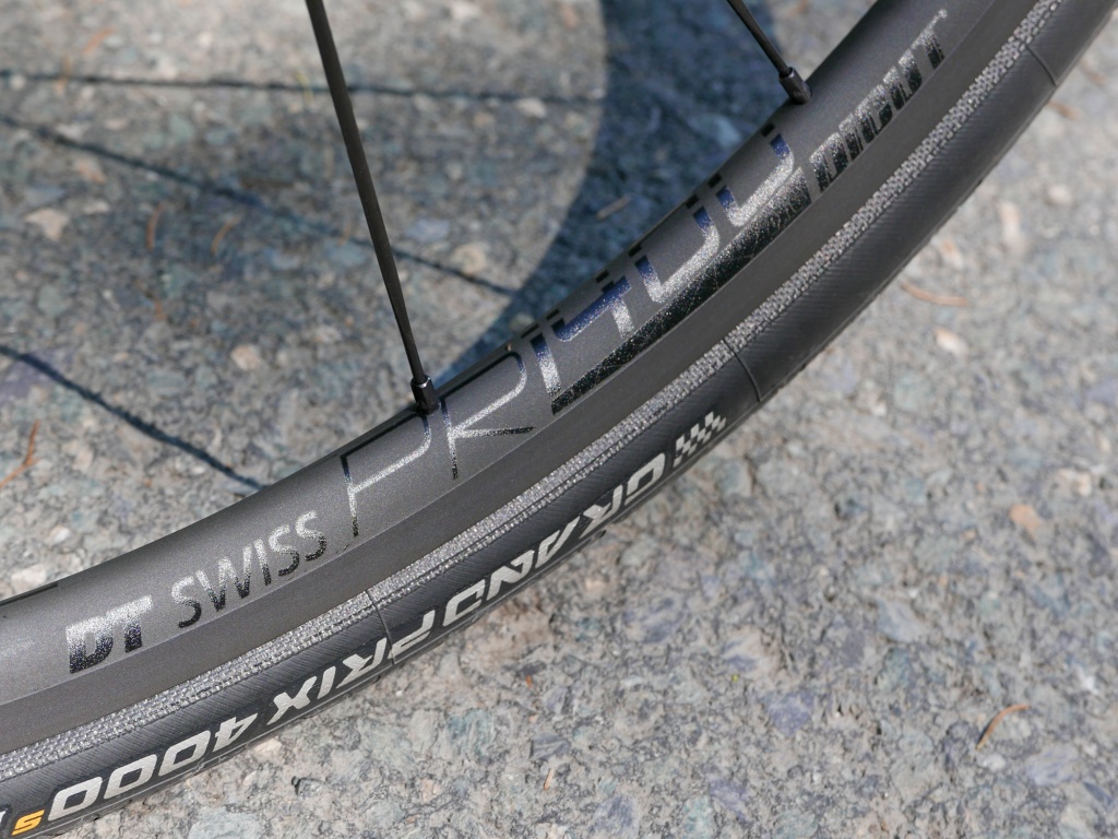 DT-Swiss_PR1400-OXiC-Dicut_light-aluminum-alloy-road-wheels_rim