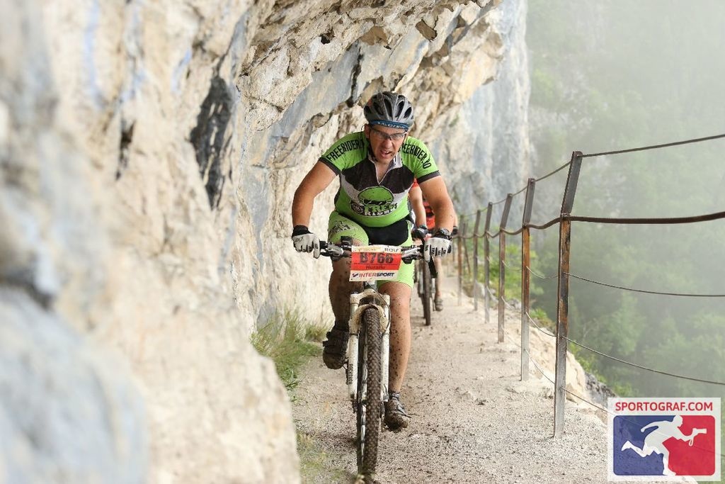 sportograf-83440225_lowres