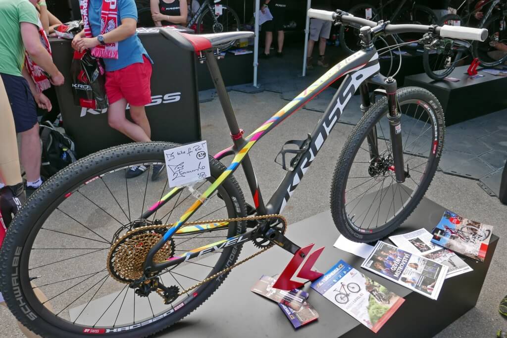 Kross_Level-B_carbon-XC-race-hardtail_Maja-Wloszczowska-Rio_rear
