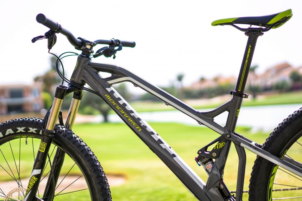 Mondraker_Factor_Plus-sized-aluminum-120mm-full-suspension-trail-mountainbike_front-end