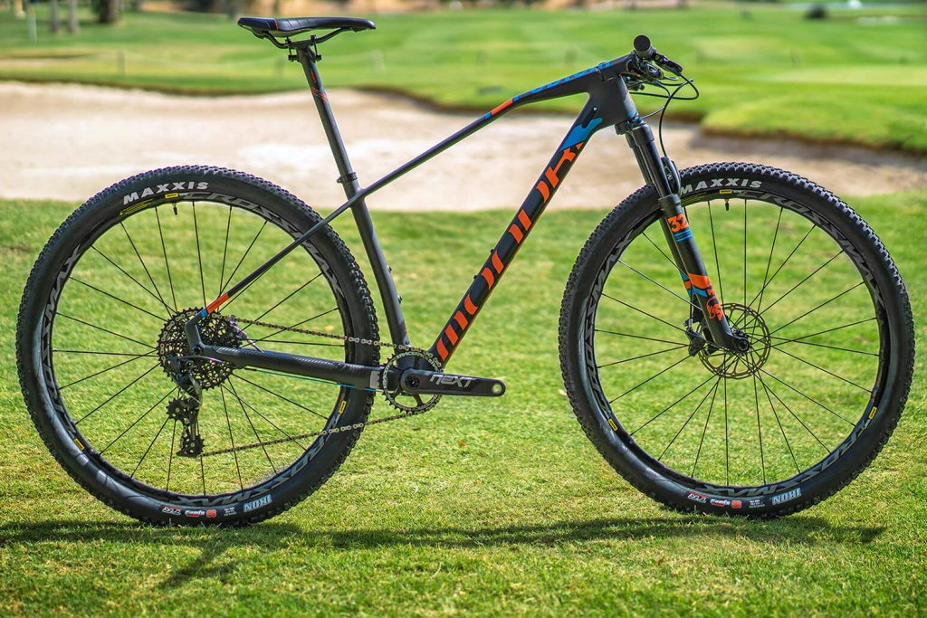 Mondraker_Podium-Carbon-RR_carbon-xc-race-hardtail-mountainbike_complete
