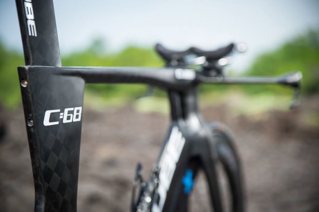 Cube_Aerium-C68_Project-Kona_aerodynamic-triathlon-TT-bike-prototype_seat-clamp