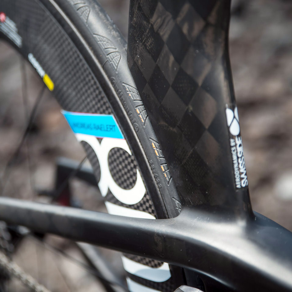 Cube_Aerium-C68_Project-Kona_aerodynamic-triathlon-TT-bike-prototype_wheel-cutout