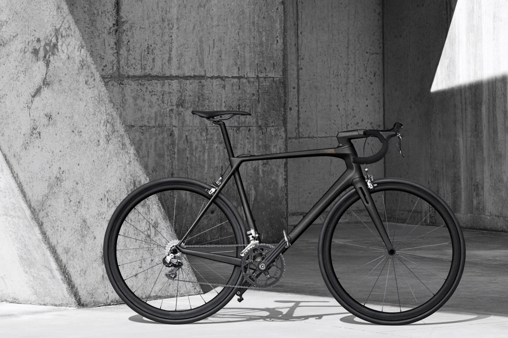 Heroin-Bike-Project_limited-edition-luxury-aero-road-bike_complete