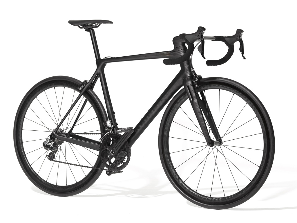 Heroin-Bike-Project_limited-edition-luxury-aero-road-bike_studio