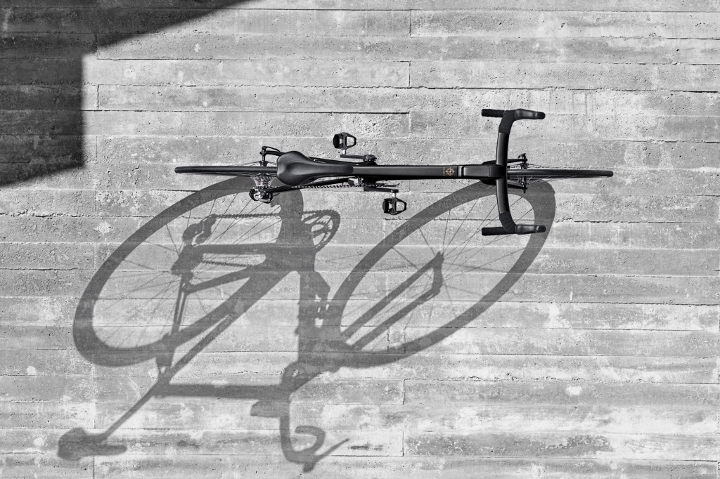 Heroin-Bike-Project_limited-edition-luxury-aero-road-bike_top-shadow