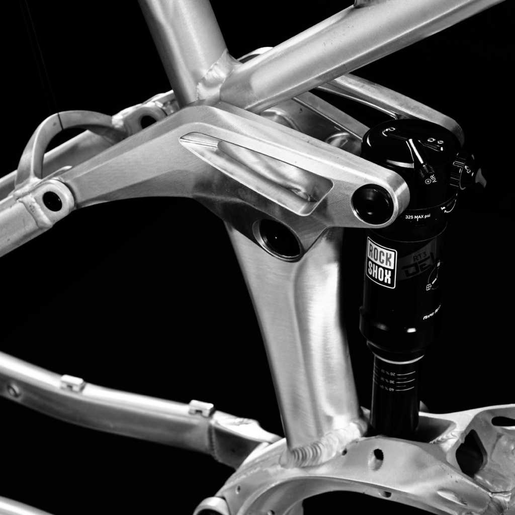 Radon_Slide-Hybrid-140_ebike_140mm-travel-all-mountain-aluminum-eMTB-bike_trunion
