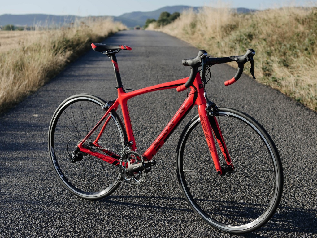 BH_Fusion_affordable-carbon-rim-brake-endurance-road-bike_complete