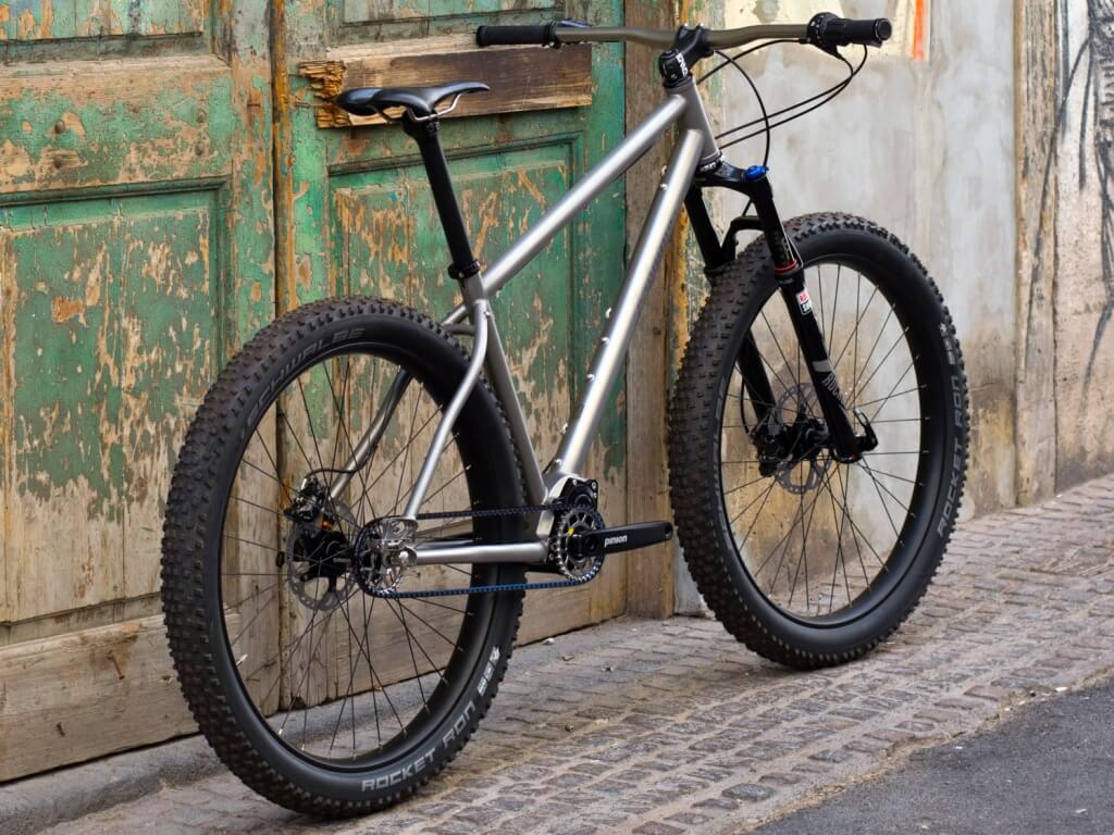 Jeronimo-Cycles_Ti-MTB-Pinion_275titanium-off-road-adventure-hardtail-mountain-bike_3-4-rear