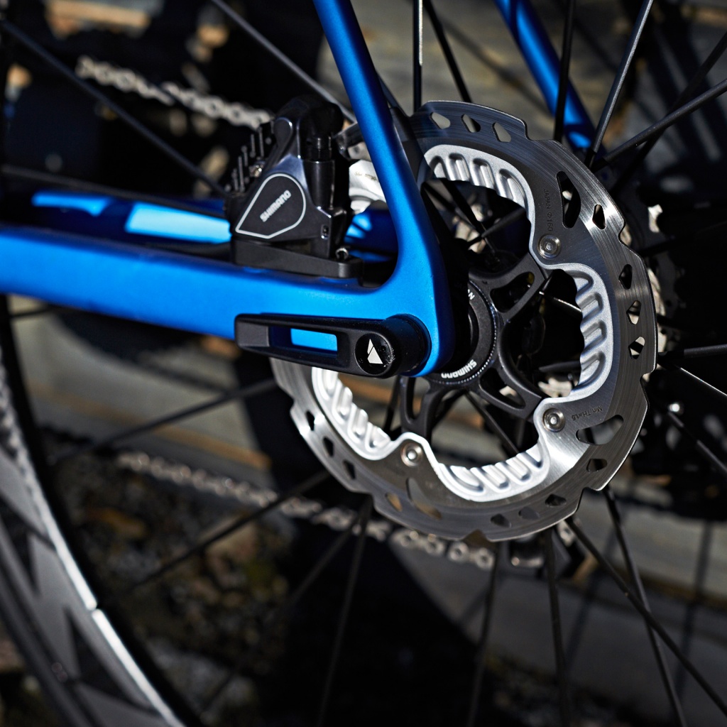 Canyon-Road-Disc_disc-brake-road-bike-updates_Ultimate-CF-SLX-Disc_rear-brake