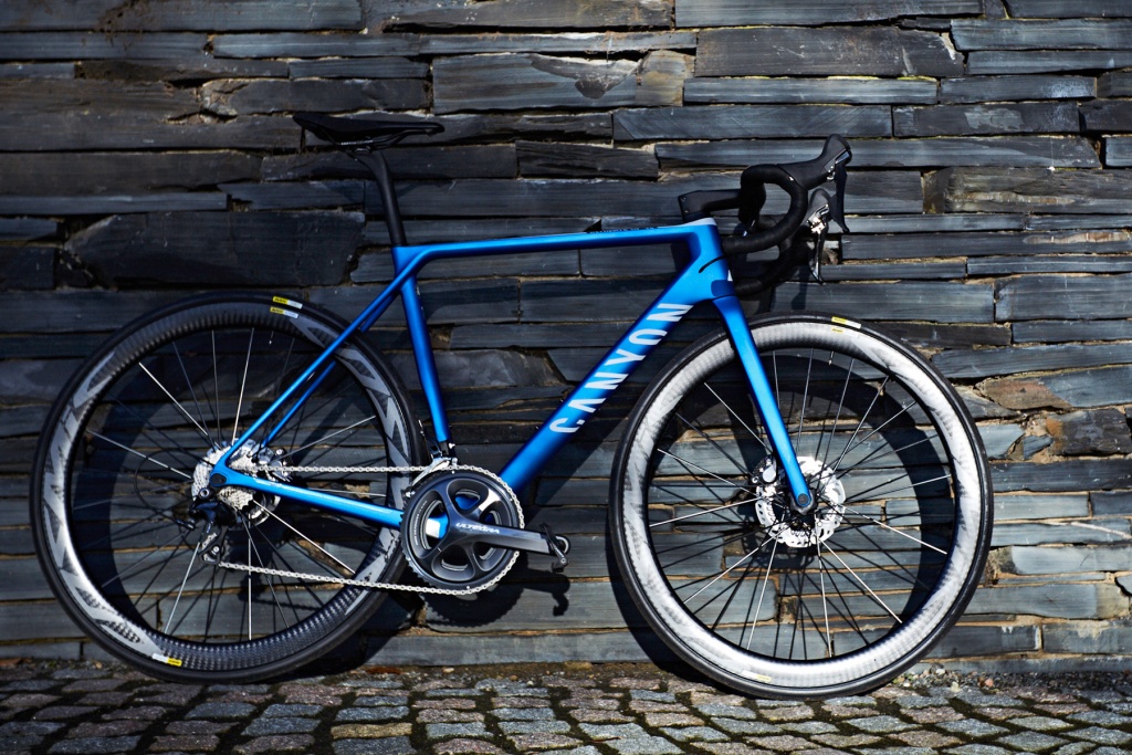 Canyon-Road-Disc_disc-brake-road-bike-updates_Ultimate-CF-SLX-Disc_wall