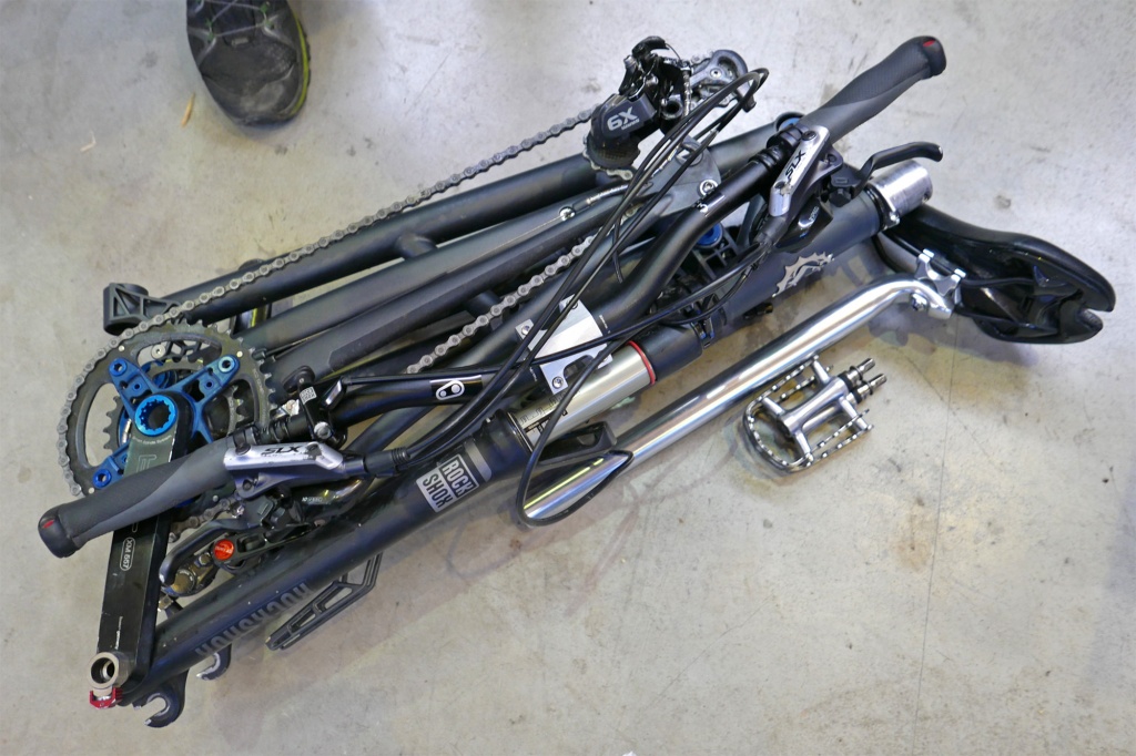 East-bike_full-size-mountain-bike_compact-folding_folded