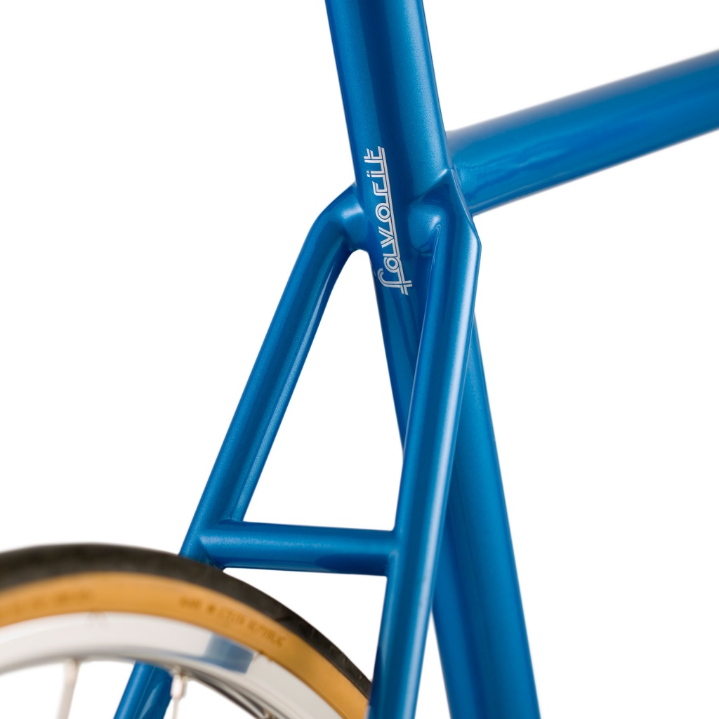 Favorit_Czech-made_custom-carbon-urban-commuter-bikes_Bigboss-seatstays