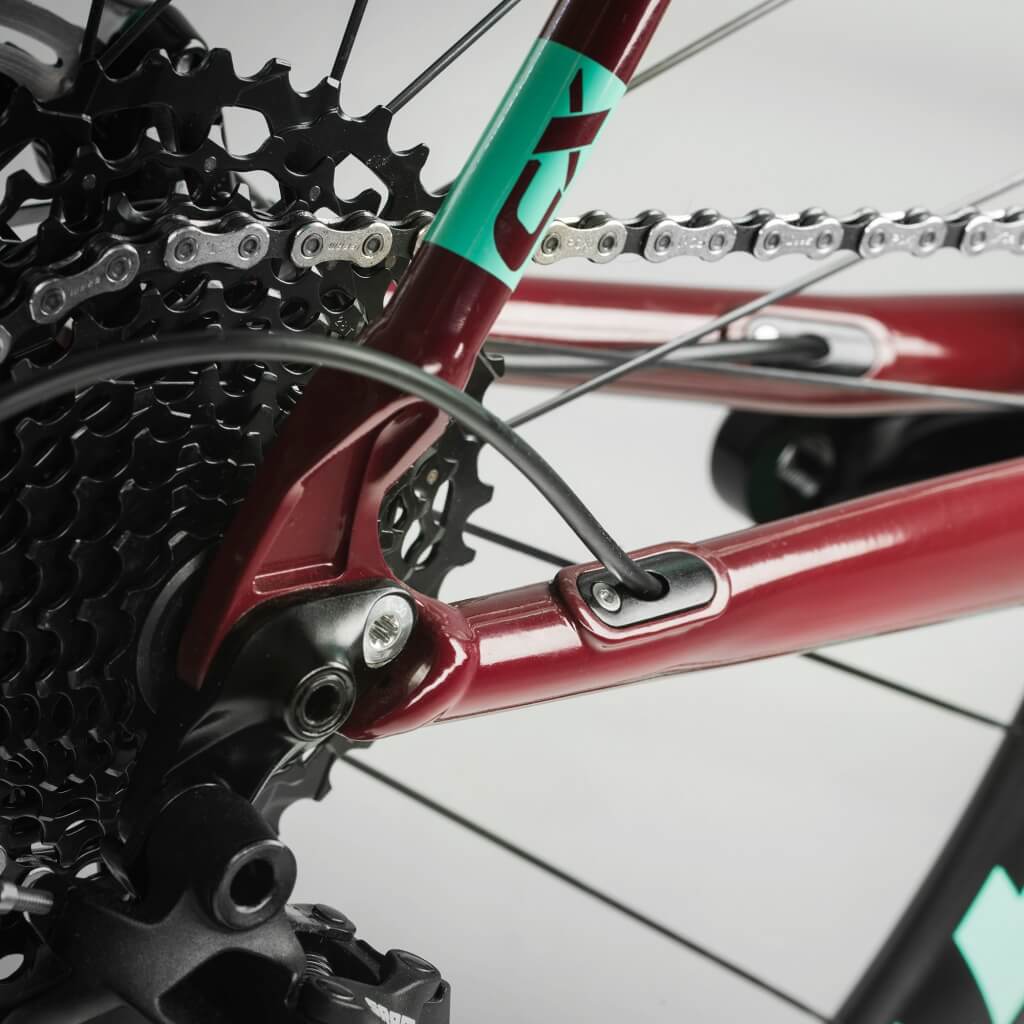 Turner-Cyclosys_limited-edition-aluminum-cyclocross-bike-Knight-Wheels_driveside-rear
