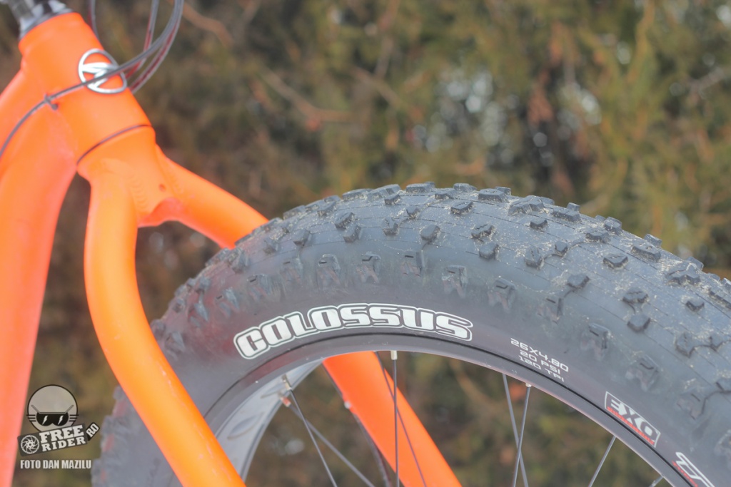 review test recenzie maxxis colossus 01